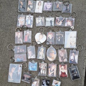 COLLECTIBLE Country Music Concert Keychains/35
